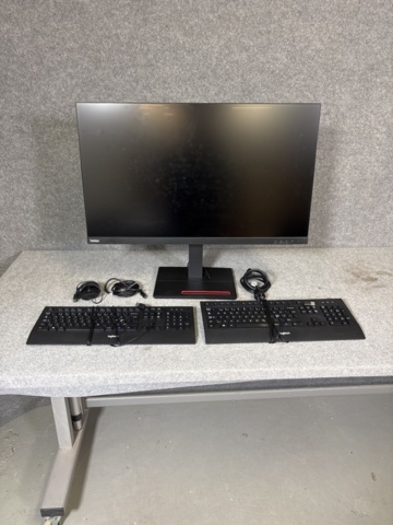 1420840-1 Lenovo skärm, 2st Logitech tangentbord, mus, USB C, ström