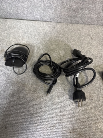 1420840-8 Lenovo skärm, 2st Logitech tangentbord, mus, USB C, ström