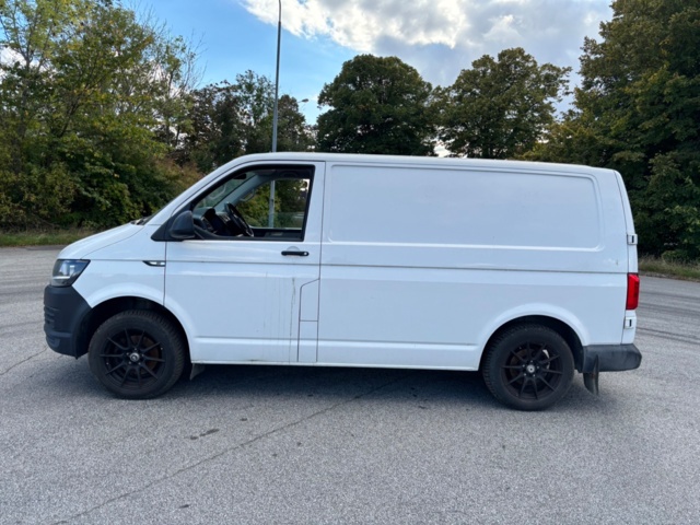 1428323-2 Volkswagen Transporter T28 2.0 TDI BMT Manuell, 102hk, 2016