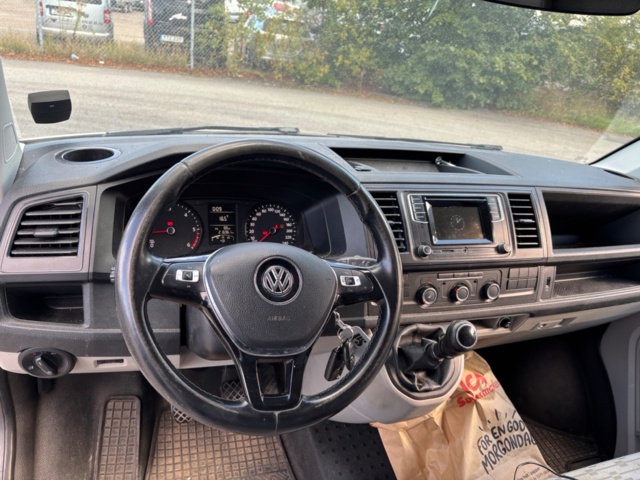 1428323-10 Volkswagen Transporter T28 2.0 TDI BMT Manuell, 102hk, 2016