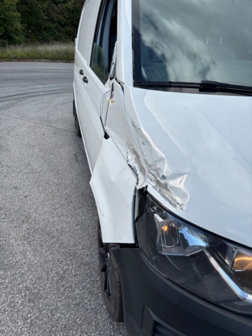 1428323-18 Volkswagen Transporter T28 2.0 TDI BMT Manuell, 102hk, 2016