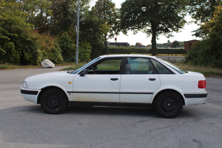 1428322-4 Audi 80 2.0 E Manuell, 115hk, 1992