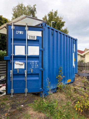 1429527-1 Isolerad 10 fots container i bra skick