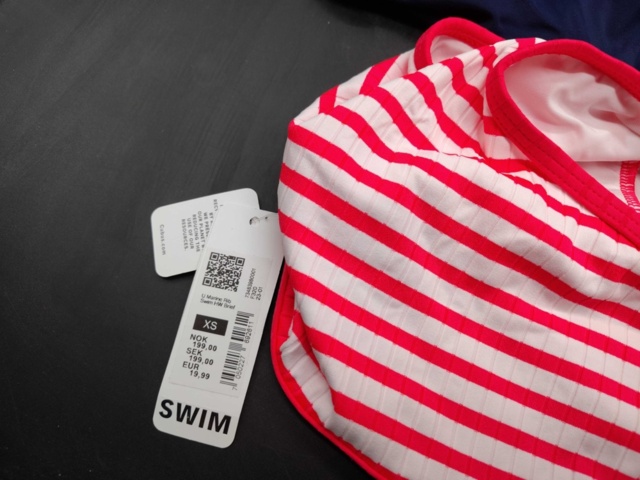 1411177-12 Badplagg 160 st – Blandade modeller, olika färger och storlekar