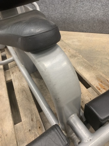 1429553-9 Cybex vr1 abdominal machine