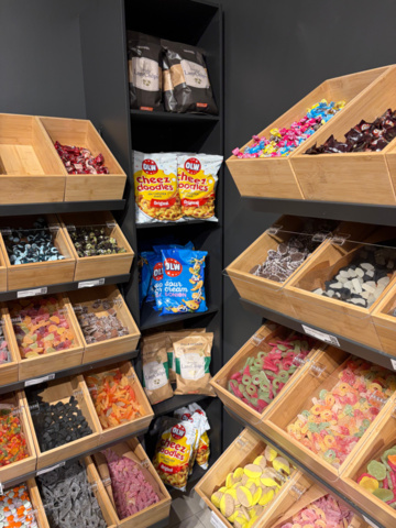 1410702-7 Lösgodishyllor inkl lösgodis