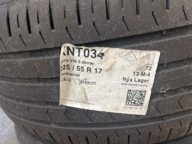 1429812-6 4 st Kompletta hjul till Volvo V90 med sommardäck 225/55 R17 97V