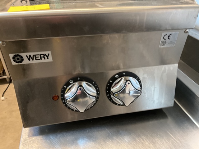 1406539-2 Stove with 2 burners Wery