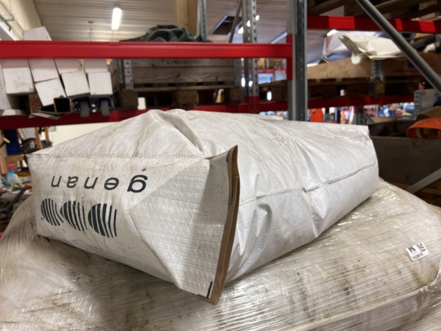 1419979-2 Lekytegolvmaterial/Gummigranulat, ca 40 st säckar - Genan Ultra Coarse