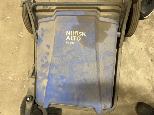 1419982-2 Sopmaskin - Nilfisk Alto BK900