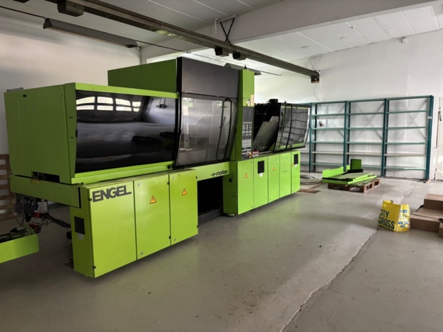 1430150-1 Formsprutningsmaskin  Engel e-motion 440/100