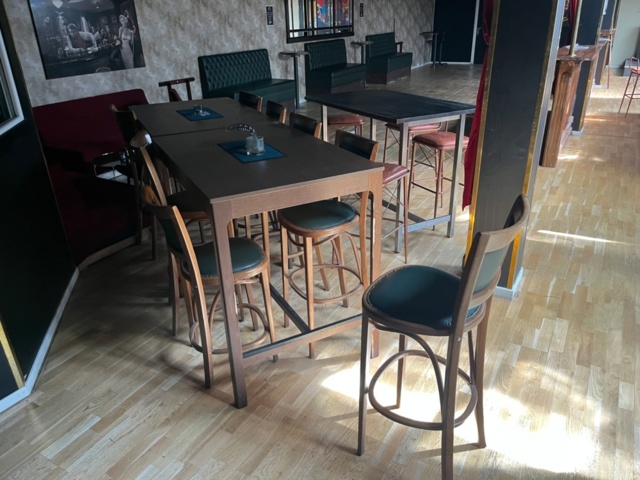 1430166-12 Stort restaurangmöblemang - soffor, stolar, bord