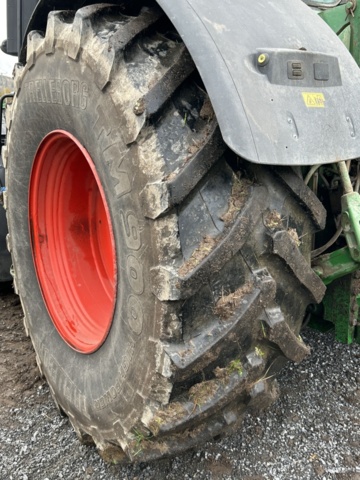 1433856-66 Traktor med lastare John Deere 7310R -2019