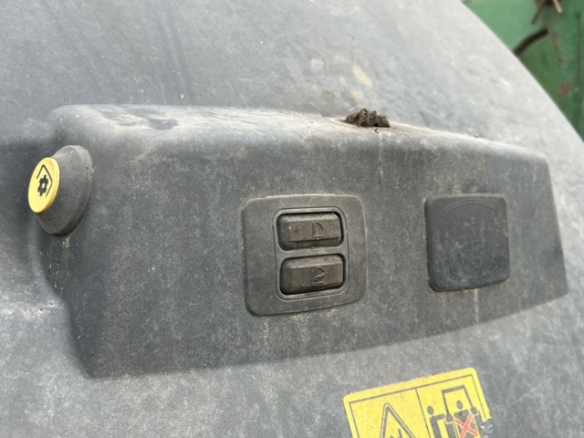 1433856-30 Traktor med lastare John Deere 7310R -2019