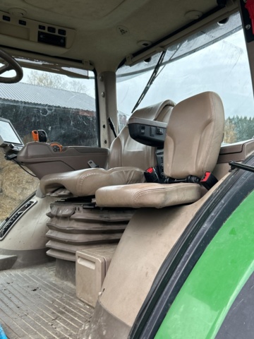 1433856-34 Traktor med lastare John Deere 7310R -2019