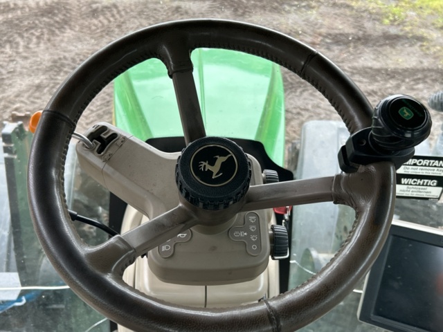 1433856-56 Traktor med lastare John Deere 7310R -2019
