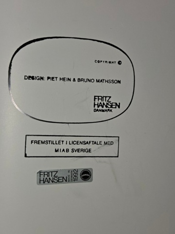 918961-13 Kontorsmöbler, Fritz Hansen bord & stolar, skrivare m.m.