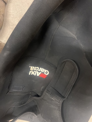 1420023-4 Personal protective equipment - waders, life jackets, fall protection, etc.