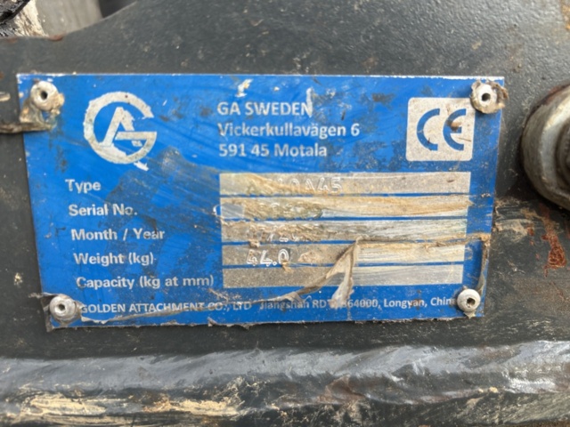 1378200-31 Bandgrävare med rototilt Takeuchi TB153FR -2009