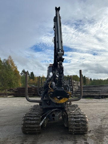 1378201-6 Kombimaskin skördare/skotare Timbear Lightlogg C