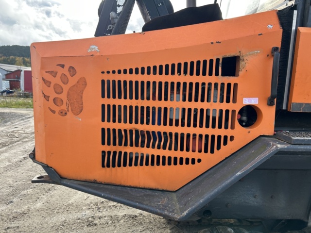 1378201-19 Kombimaskin skördare/skotare Timbear Lightlogg C