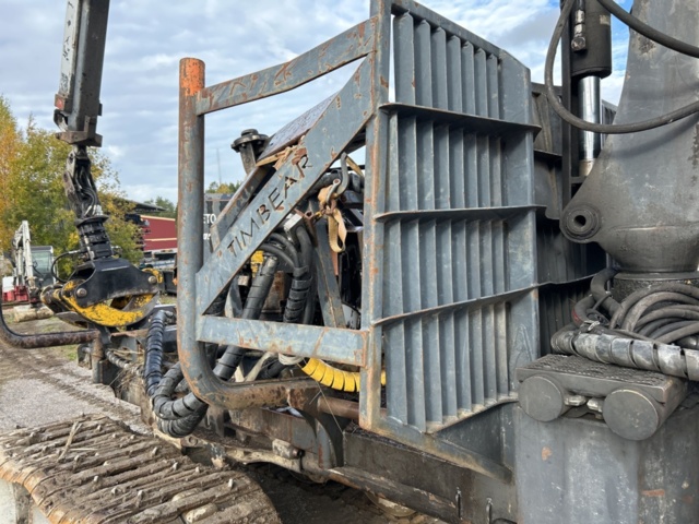 1378201-31 Kombimaskin skördare/skotare Timbear Lightlogg C