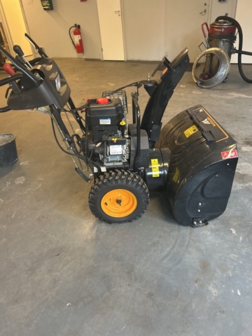 1296799-1 Snöslunga McCulloch ( Reperationsobjekt )