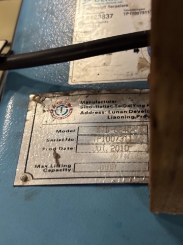 1410672-8 Tvåpelarlyft 4 ton, 2 st