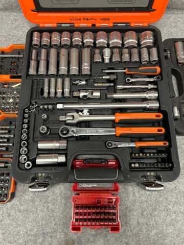 1368104-2 Hylsnyckelsats och bitsatser