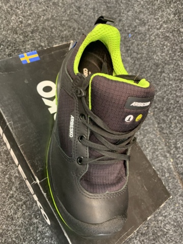 1430938-3 Skyddsskor Arbesko 943, Strl 39