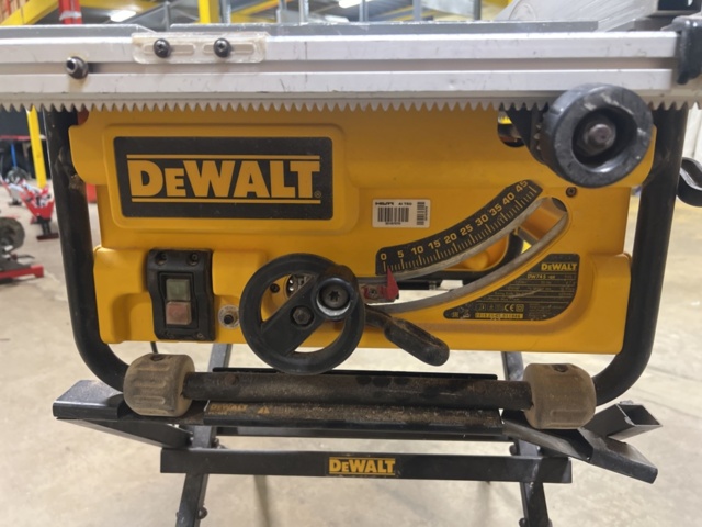 1431161-6 Table saw with stand - DeWalt DW745-QS
