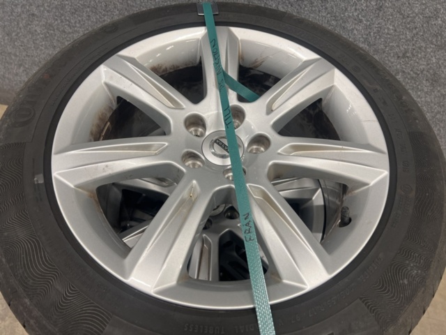 1429812-7 4 st Kompletta hjul till Volvo V90 med sommardäck 225/55 R17 97V