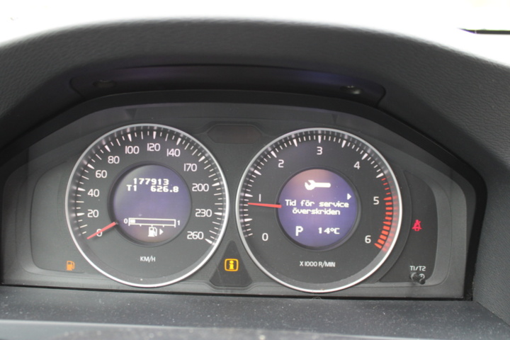 1430304-26 Volvo V60 D2 Powershift, 115hk, -2012