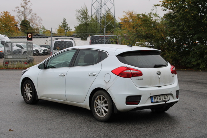 1430305-3 Kia cee'd 1.6 CRDi Manuell, 136hk, 2016