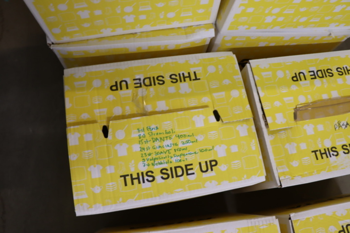 1430968-7 Varulager - Exklusiva hårvårdsprodukter för män