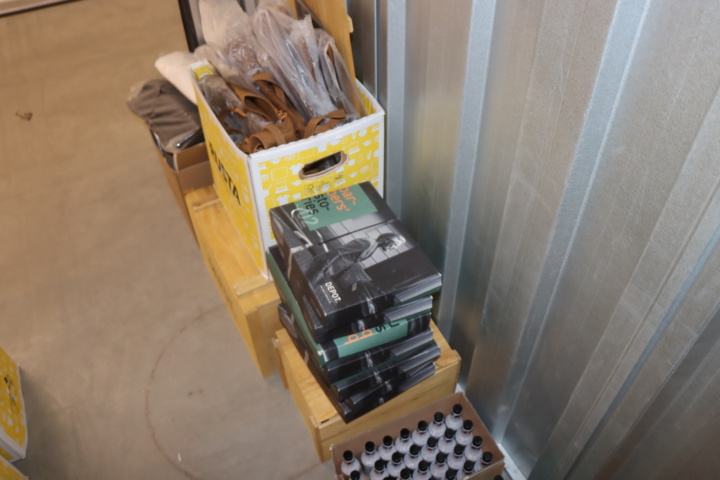 1430968-15 Varulager - Exklusiva hårvårdsprodukter för män