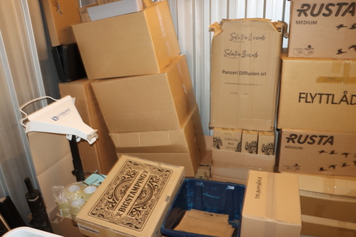 1430968-16 Varulager - Exklusiva hårvårdsprodukter för män