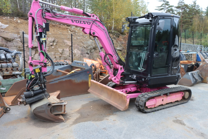 1431883-1 Excavator Volvo ECR35D 3.5 tons, 2 buckets