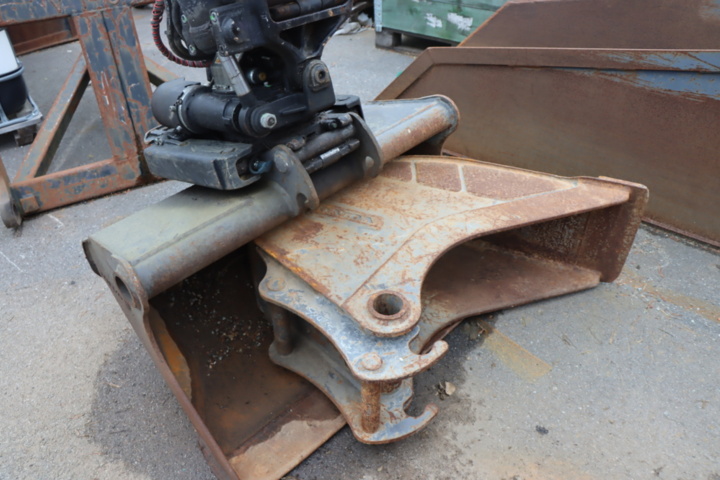 1431883-9 Excavator Volvo ECR35D 3.5 tons, 2 buckets