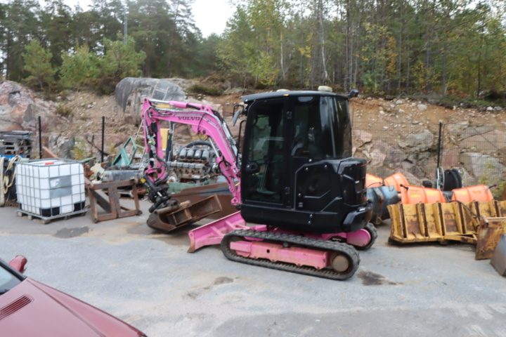 1431883-39 Excavator Volvo ECR35D 3.5 tons, 2 buckets