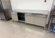 1176524 Workbench 285x70x90 cm with 3 doors. Shelves included