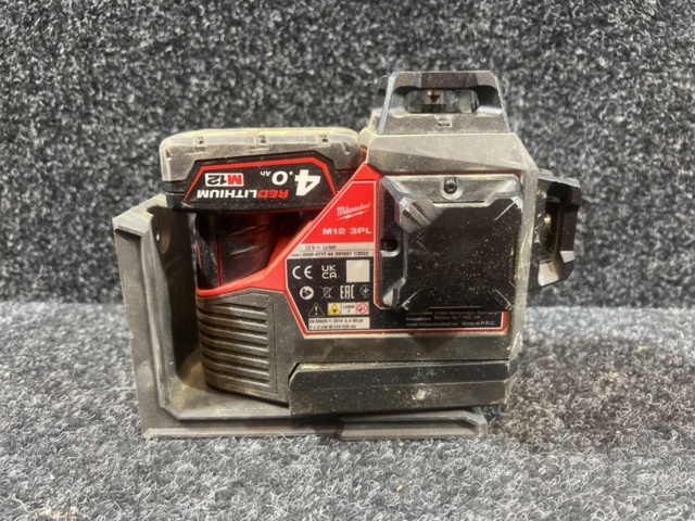 1431180-2 Korslaser - Milwaukee M12 3PL