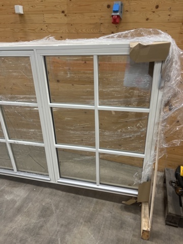 1416336-2 Glass part 2680x1280 Transport damaged