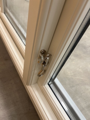 1416336-11 Glass part 2680x1280 Transport damaged