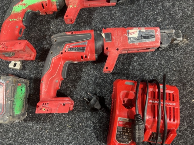 1431185-4 Skruvautomat 2 st med skruvdragare 2 st - Milwaukee