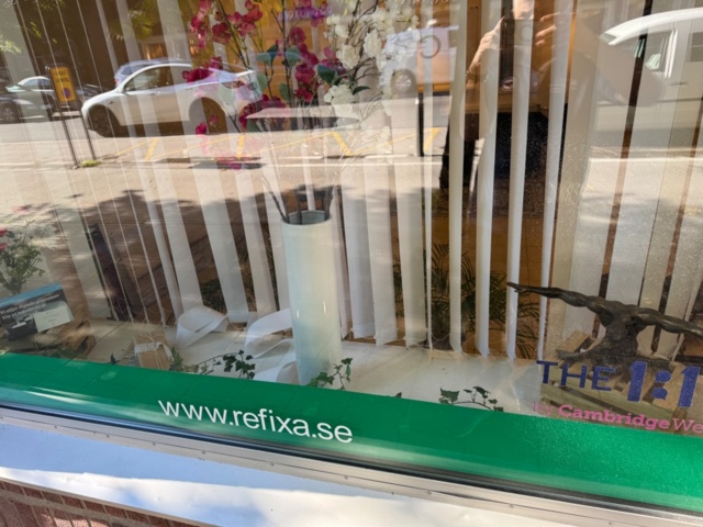 1199663-8 Innehåll i rum enligt bilder