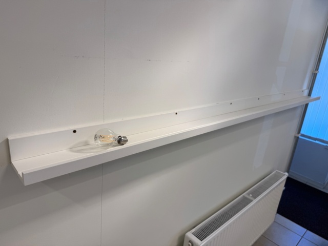 1199663-44 Innehåll i rum enligt bilder