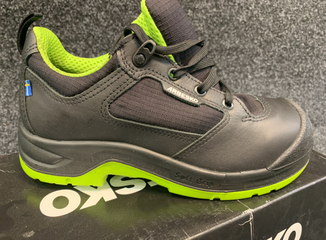 1430940-2 Skyddsskor Arbesko 943, Strl 38