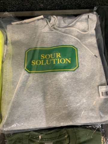 1421311-4 8 st klädesplagg, Strl M