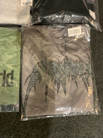 1421311-6 8 st klädesplagg, Strl M